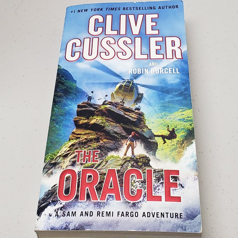 Clive Cussler The Oracle Softcover Book